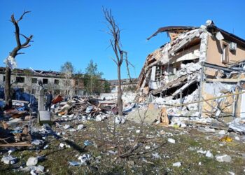 З-під завалів дому в Підгородненській громаді дістали тіло дівчинки
