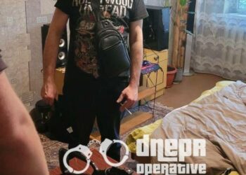 У Кривому Розі затримали чоловіка, який розгулював із арбалетом