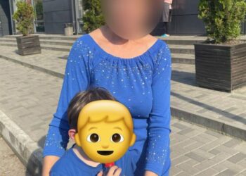 У Дніпрі патрульні допомогли 5-річному хлопчику потрапити додому