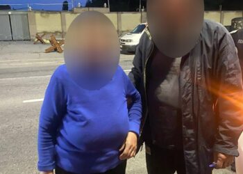 У Дніпрі патрульні допомогли бабусі, яка загубилась у місті