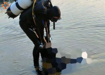 У Кам’янському у водоймі потонула 15-річна дівчина