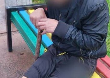 За крок від утоплення: у Кривому Розі патрульні врятували чоловіка на водоймі
