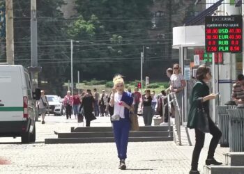 Чи прийматимуть фінансові установи іноземну валюту старого зразка?
