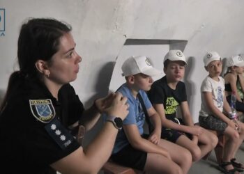 “CopCamp” у Дніпрі відкрили поліцейський табір для школярів