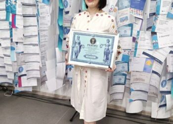 Викладачка криворізького вишу встановила рекорд України за кількістю пройдених онлайн-курсів