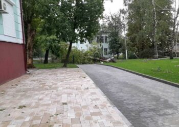 У Кам’янському дідусь травмувався через руйнування будинку під час негоди