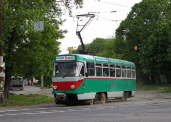 У Дніпрі через негоду сталися зміни у русі міського електротранспорту