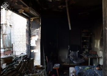 У Павлограді у п’ятиповерхівці сталася масштабна пожежа