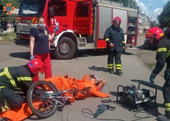 У Кривому Розі велосипедист під час падіння наштрикнувся животом на кермо свого двоколісного