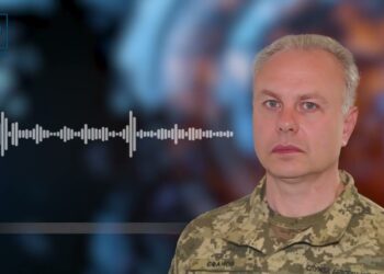 У Дніпрі затримала посадовицю Укрзалізниці, яка збирала інформацію для повітряного удару по місту