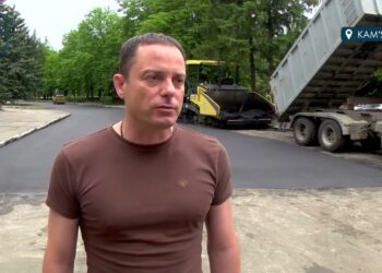 У Кам’янському взялися за ремонт доріг біля лікарень