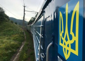 “Укрзалізниця” призначає додаткові поїзди з Дніпра