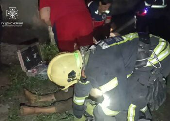 У Петриківській громаді врятували двох жінок