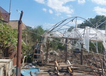 Поліція показала наслідки вчорашніх обстрілів Нікопольщини