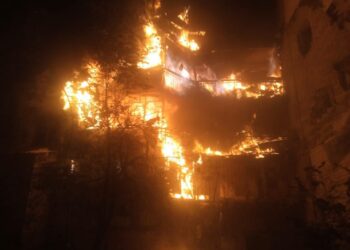 Вночі противник обстріляв центр Херсона: є загибла та поранені