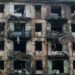 У Кривому Розі частину розбомбленого ворожою ракетою будинку обіцяють відремонтувати до опалювального сезону