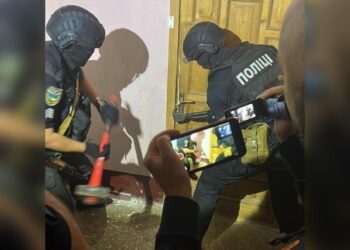 Шахрай з Кривого Рогу вкрав 3 млн гривень, підробивши популярний тг-канал