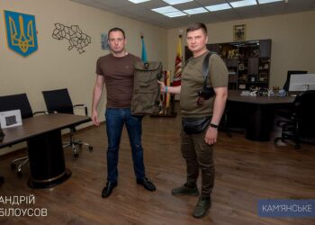 Бійцям ТрО Кам’янського передали чергову партію технічних засобів від рідного міста