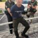 У Нікополі нетверезий чоловік лякав перехожих гранатою