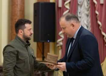 Лікар-нейрохірург з Дніпра отримав високу відзнаку