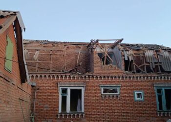 Цієї ночі агресор бив по Нікопольщині. Цілив з “Граду” та важкої артилерії