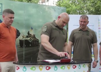 Презентували нову поштову марку – цього разу її присвятили СБУ