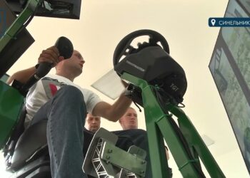 Симулятор комбайну: в ПТУ вчаться на механізатора у вигляді відеогри