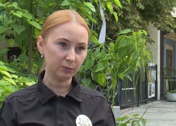 Взяв заручницю і підірвав гранату. Вибух в будівлі управління пенсійного фонду Марганця