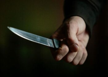 У Дніпрі упродовж декількох годин затримали злочинця, який пирнув знайомого ножем