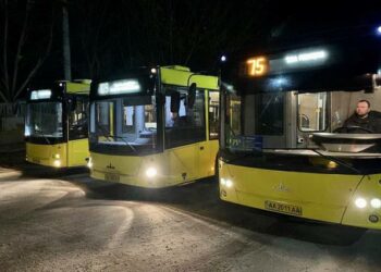 У Дніпрі змінилися графіки роботи міських маршрутів