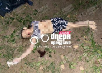 У Дніпрі жінка розбилась на смерть, випавши з вікна (ФОТО 18+)