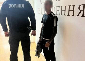 У Кривому Розі зловили шахрая, який представлявся поліцейським
