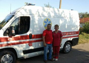 Пологи в умовах санітарного автомобіля: у Криничанському районі малюк народився прямо в дорозі
