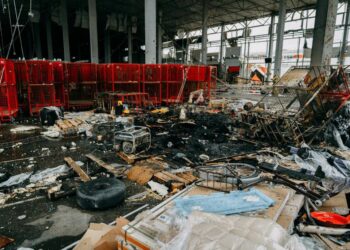 Зросла кількість жертв внаслідок атаки окупантів по терміналу “Нової пошти” під Харковом