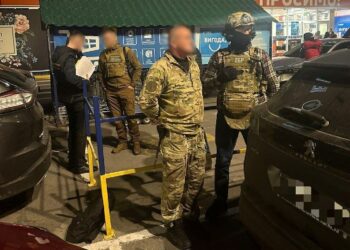 Гучне затримання у Дніпрі: на хабарі зловили командира взводу