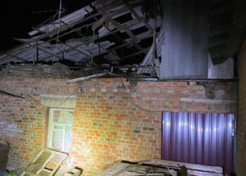 Протягом ночі окупанти з важкої артилерії били по Нікопольщині