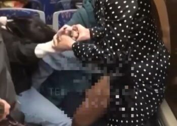 У Кривому Розі жінка напала на дитину в транспорті (ВІДЕО)