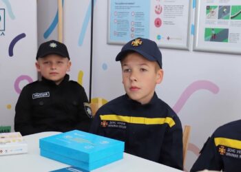 На Дніпропетровщину прибув мобільний клас безпеки від UNICEF Ukraine