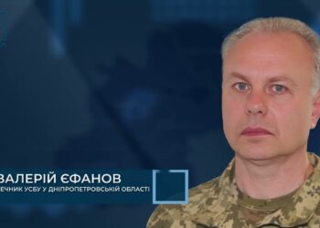Прокурор Дніпра вимагав з місцевого мешканця 10 тисяч доларів