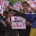 «Витрачати кошти на ЗСУ, а не бруківку!» У Дніпрі мітингували проти недоцільних витрат