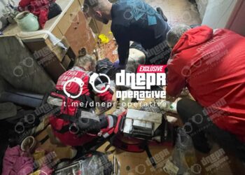 Вбивство у Дніпрі: 19-річна дівчина зарізала свого співмешканця