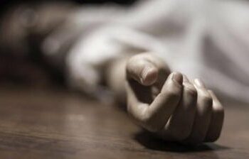 У зачиненій квартирі у Дніпрі виявили дівчину у комі