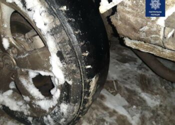 Автомобілістам нагадують про необхідність “перевзутися”
