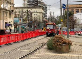 Увага, перекриття проспекту Яворницького: транспорт змінить маршрут