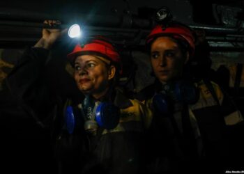 У Павлограді жінки замінили у шахтах чоловіків, які пішли на фронт