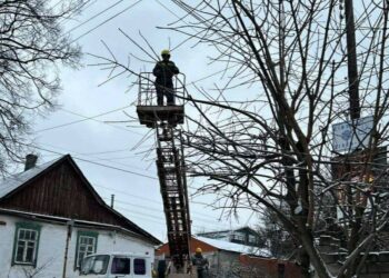 Без світла в області залишилися близько 15 тисяч домівок