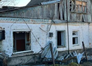 Протягом дня ворог сім разів атакував Нікопольщину: поранено чоловіка