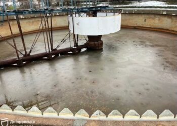 У Дніпрі на станції аерації встановили один з найпотужніших генераторів в Україні 29
