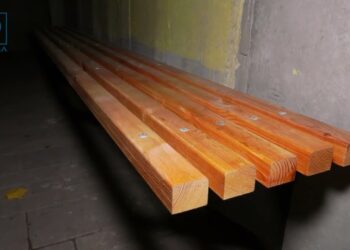 Відчиняйте впевнено: у Дніпрі на укриттях почепити інструкції, як правильно відкривати двері