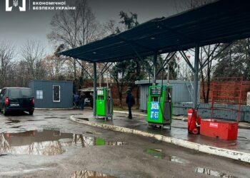 На АЗС у Кривому Розі вилучили 35 тонн фальсифікованого пального
